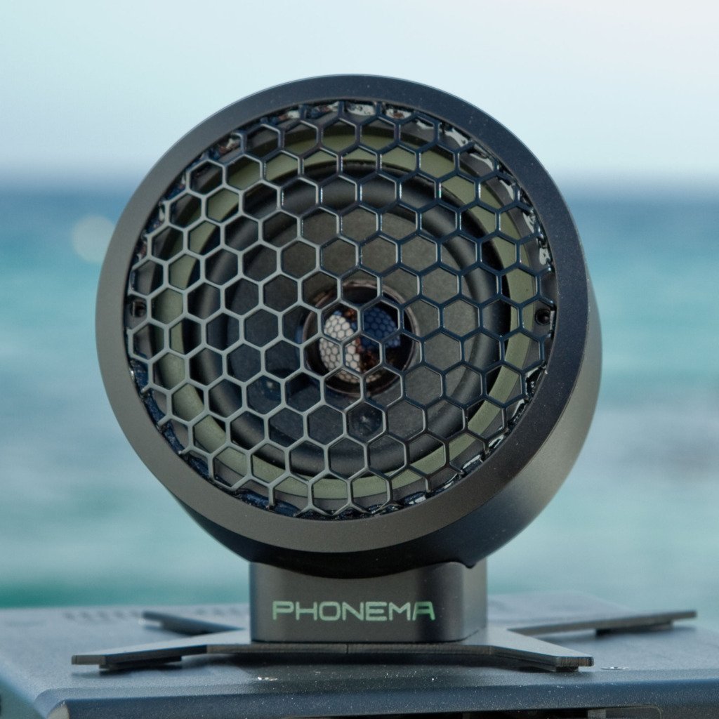 Triton F